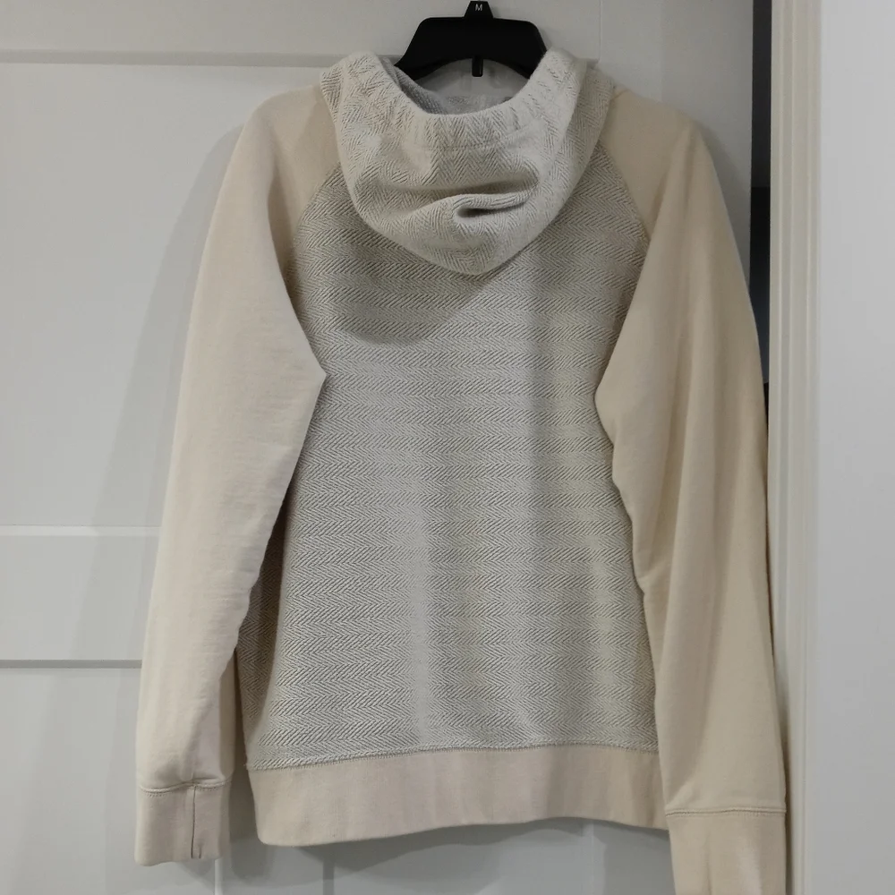 American Eagle hoodie - Picture 2 of 4